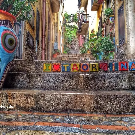 Bed & Breakfast La Guardiola Di Angela E Nino 3*