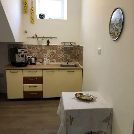 Bed & Breakfast La Guardiola Di Angela E Nino